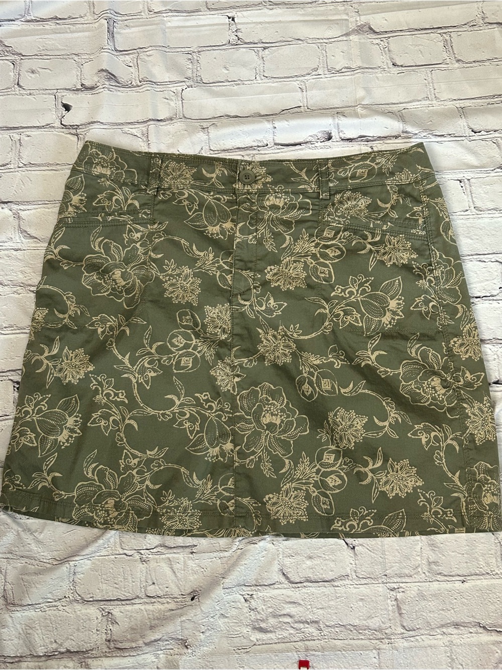 croft & barrow Olive Green Floral Skort
